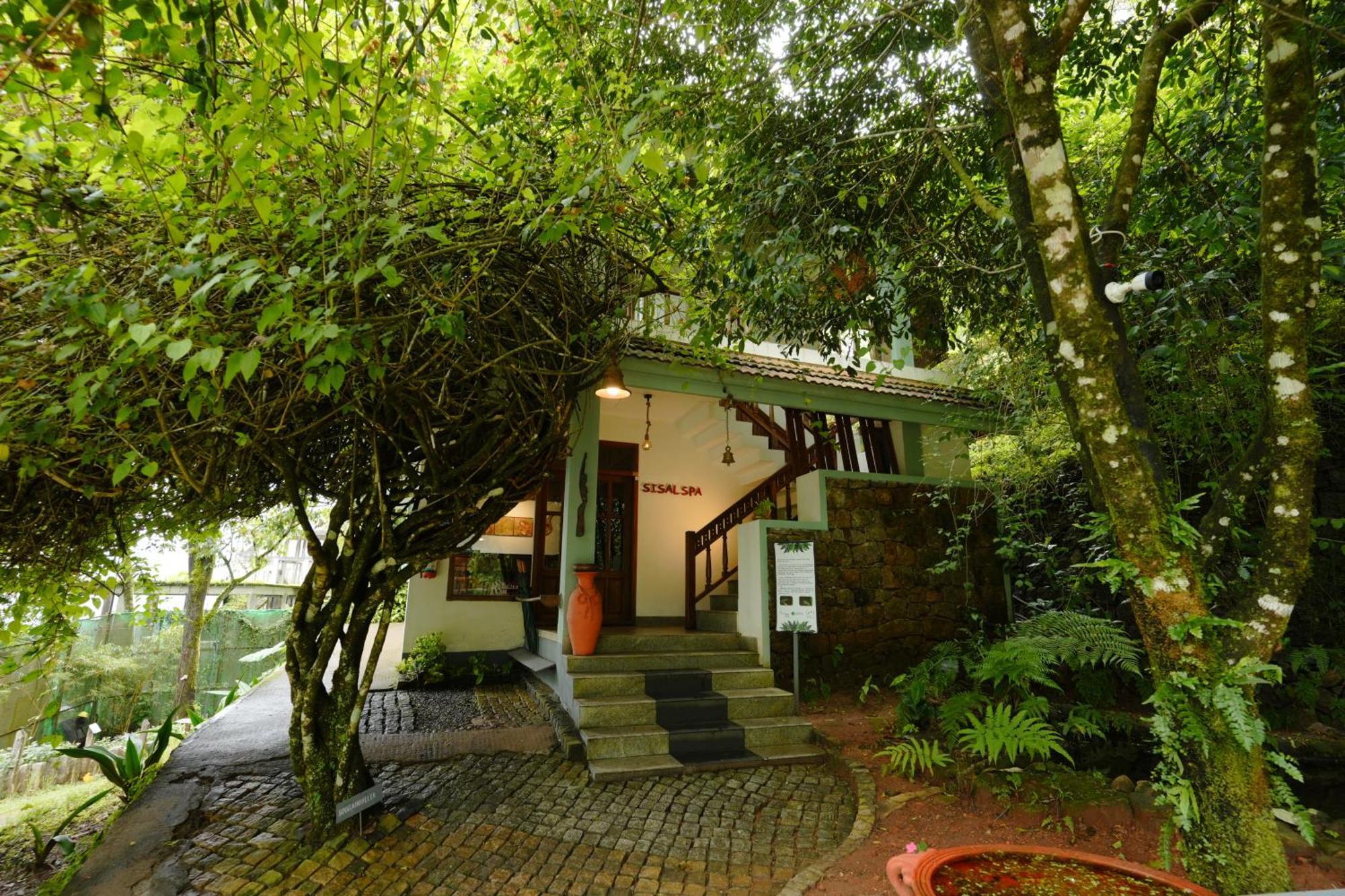 Blackberry Hills Munnar Nature Resort & Spa Exterior photo